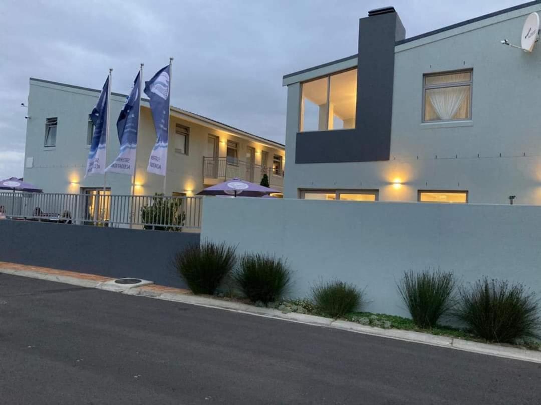 Kleinmond Lodge Luaran gambar