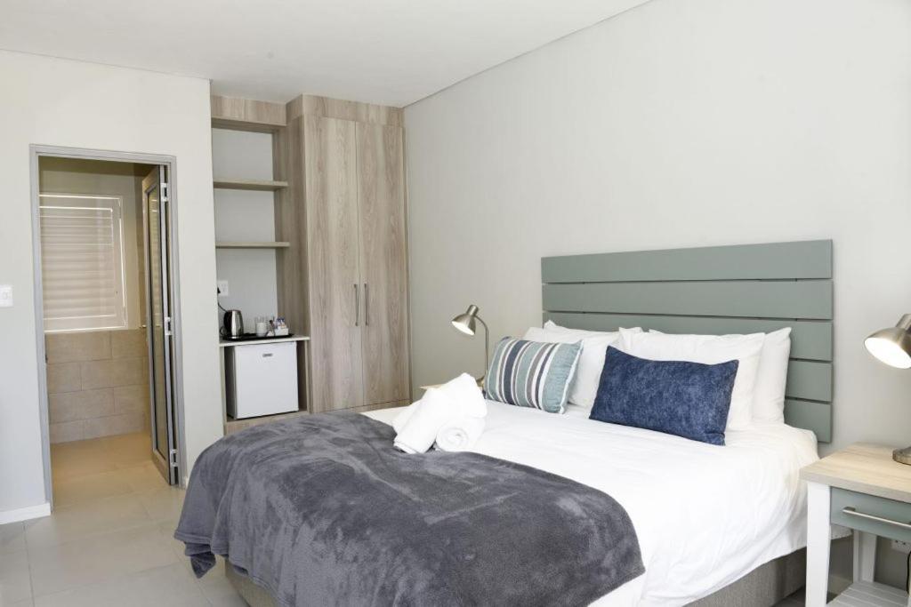 Kleinmond Lodge Luaran gambar